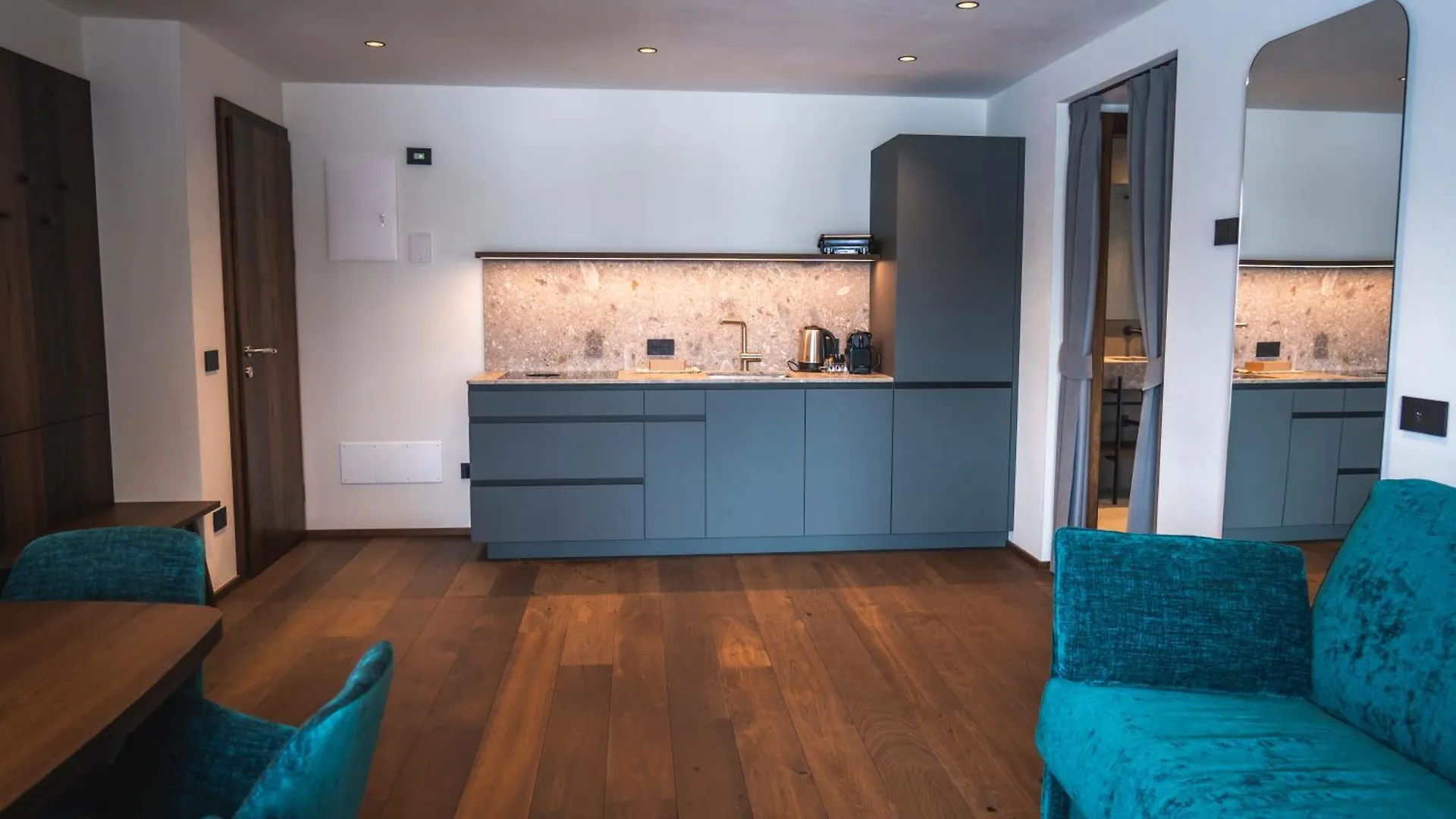 Manu Apartments Livigno 0*,